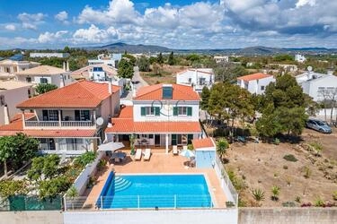 Villa com 3 quartos à venda em Fuseta