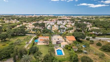 Villa com 4 quartos à venda em Quarteira
