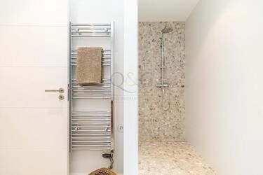 Villa com 4 quartos à venda em Santa Bárbara de Nexe