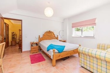 Villa com 4 quartos à venda em Santa Bárbara de Nexe