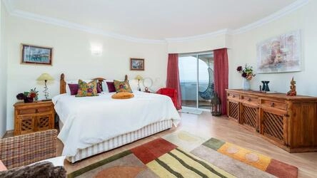 Villa com 4 quartos à venda em Santa Bárbara de Nexe