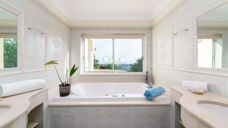 Villa com 4 quartos à venda em Santa Bárbara de Nexe