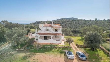 Villa com 4 quartos à venda em Santa Bárbara de Nexe