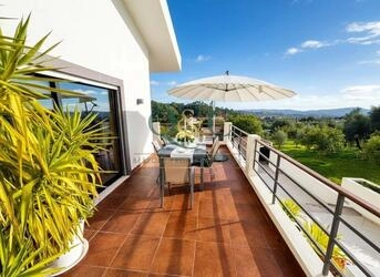 Villa com 4 quartos à venda em São Brás de Alportel
