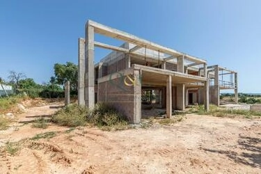 5 Bedroom Villa For Sale in Loulé (São Clemente)