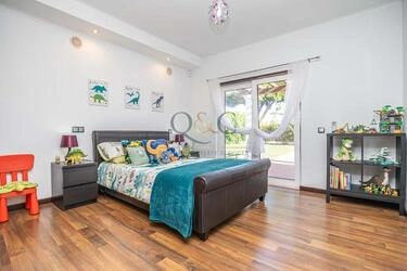 Villa avec 5 chambres à vendre à Quarteira