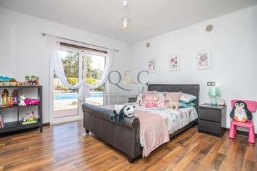 Villa avec 5 chambres à vendre à Quarteira